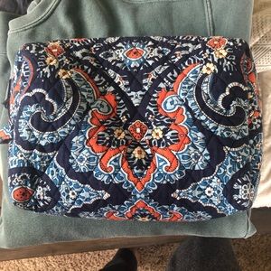 Like New Vera Bradley Cosmetic Bag